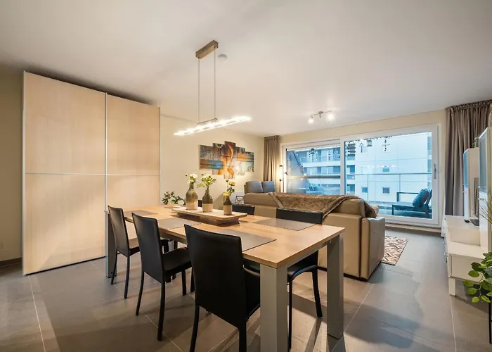 公寓 Penthouse With Spacious Terrace & Sea View *