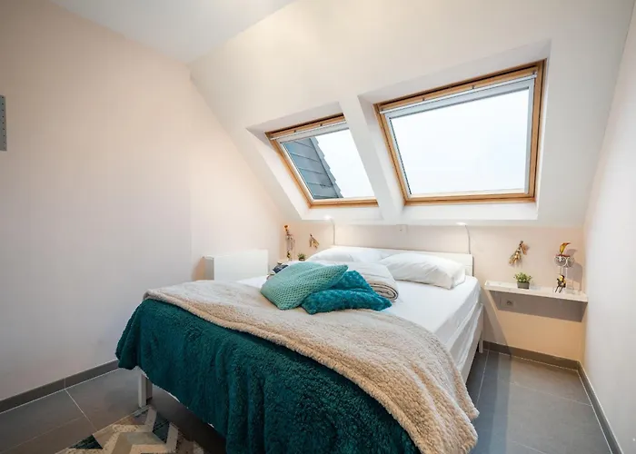 公寓 Penthouse With Spacious Terrace & Sea View