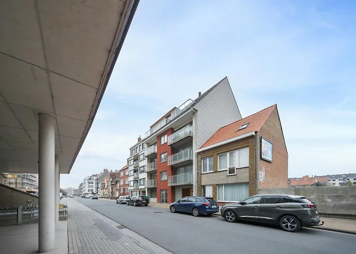 Penthouse With Spacious Terrace & Sea View *