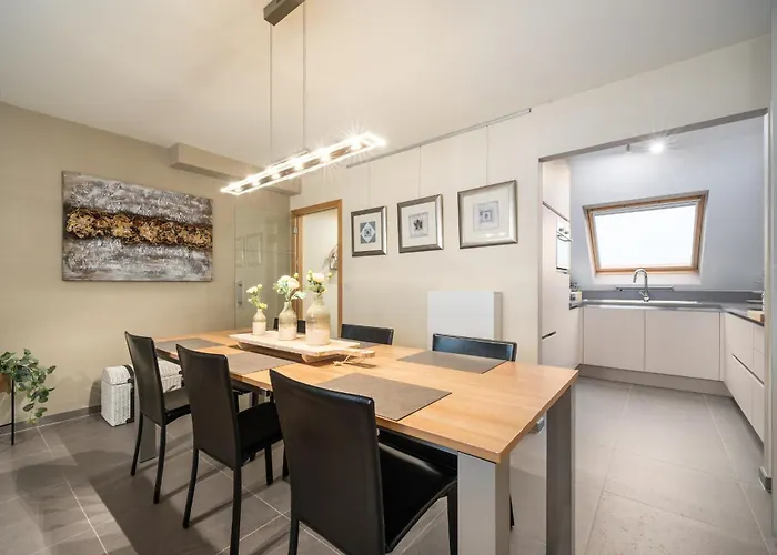 Penthouse With Spacious Terrace & Sea View