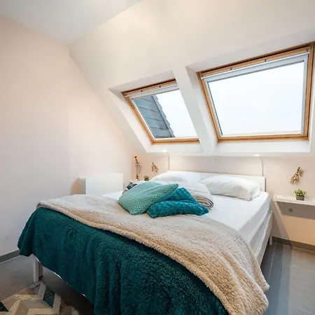 Apartamento Penthouse With Spacious Terrace & Sea View